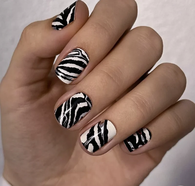 Nagelfolie Voyage - Nail Wraps by Provocative Nails