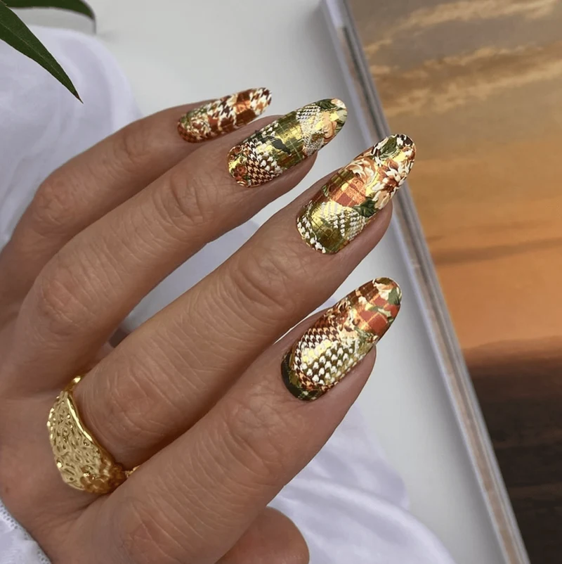 16 PATCHWORK ROSE - Nail Wraps IBDI Nails