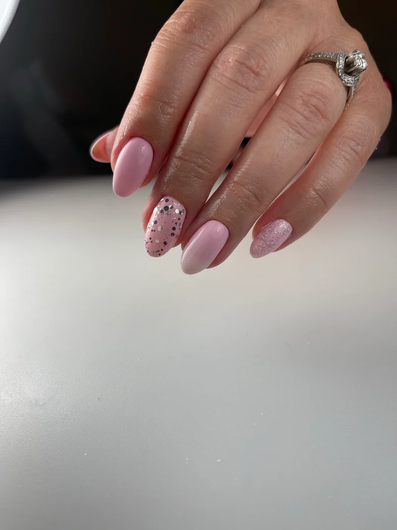 Haruyama Pink gel nail polish BA107