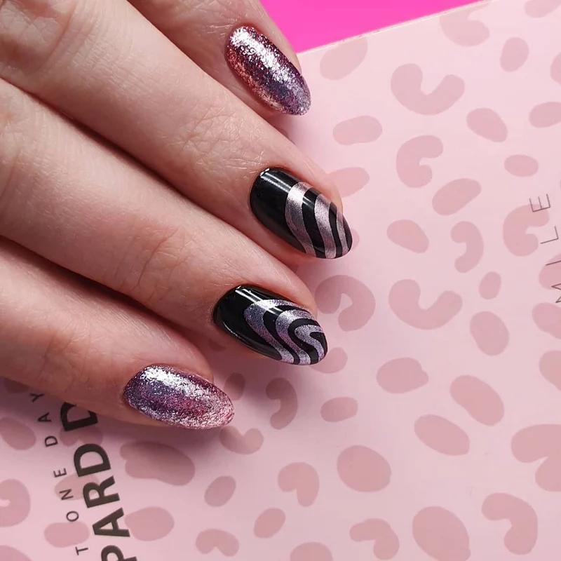 Swanky Stamping polish, metallic purple Metallic01