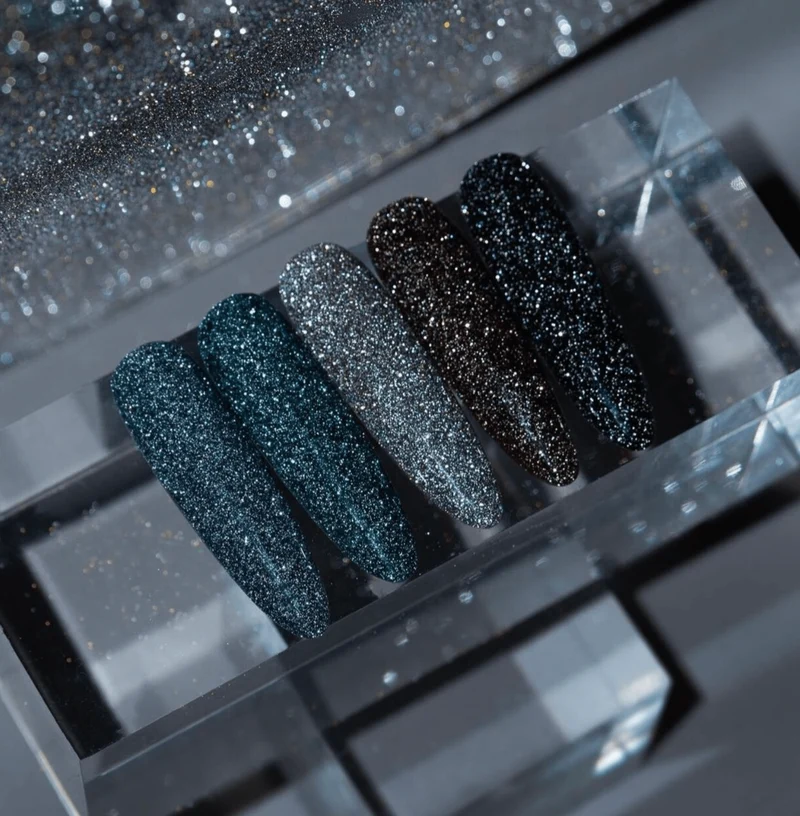 007 PLAYFULL - REFLECTIVE GEL POLISH 15ml HEYLOVE