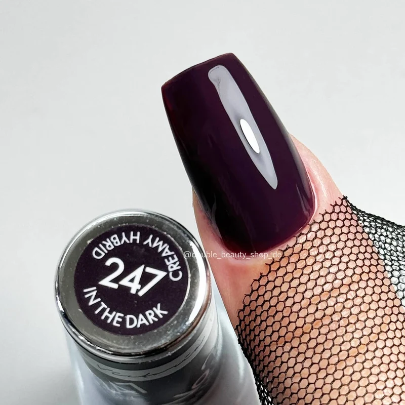 247 In the Dark — Gel polish Pure Creamy 8ml VICTORIA VYNN