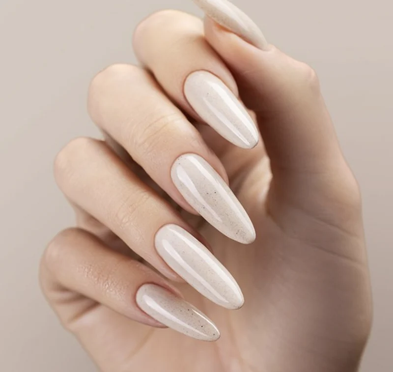 242 Dreamlike Marble — Gel polish Pure Creamy 8ml VICTORIA VYNN