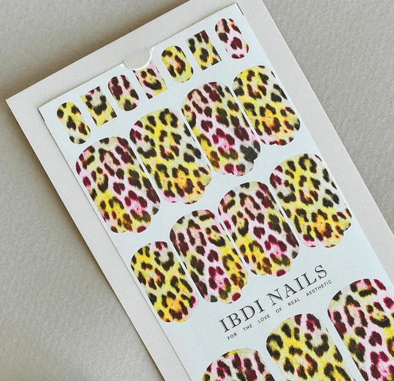 10 SWEET LEO - Nail Wraps IBDI Nails