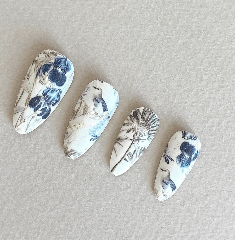 05 IRIS BIRD - Nail Wraps IBDI Nails