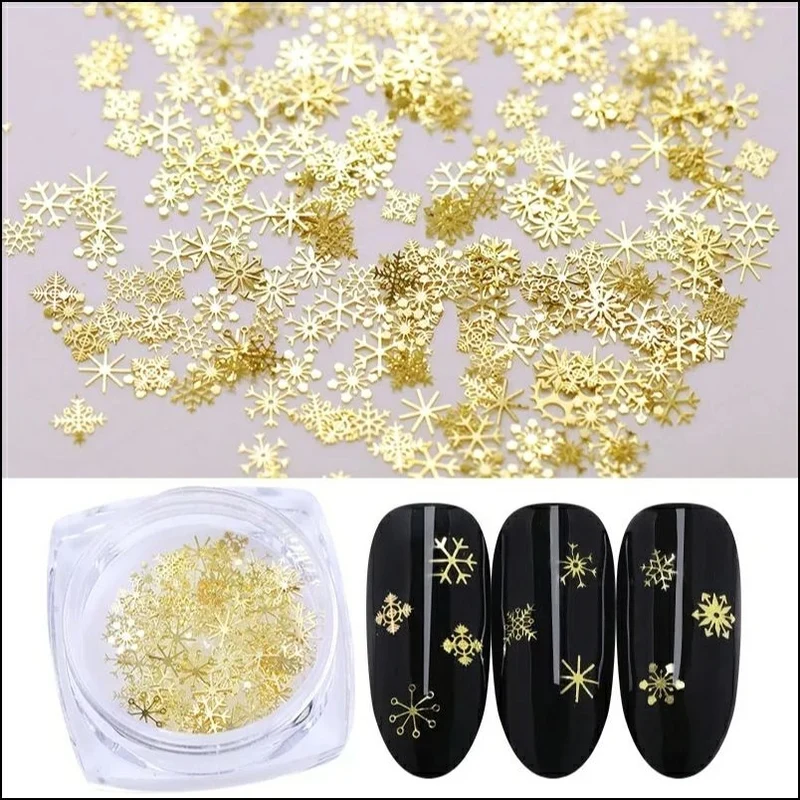 Nailart Schneeflocken in gold Miniformen