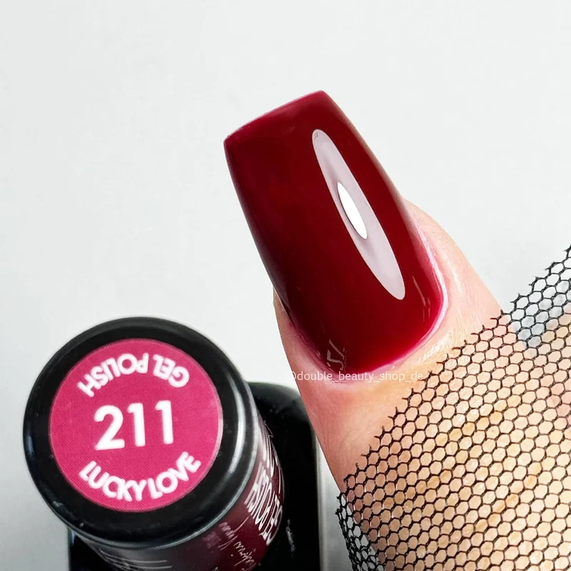 211 Lucky Love - Gel polish 8ml VICTORIA VYNN