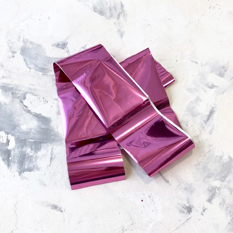 Raspberry foil, nail art