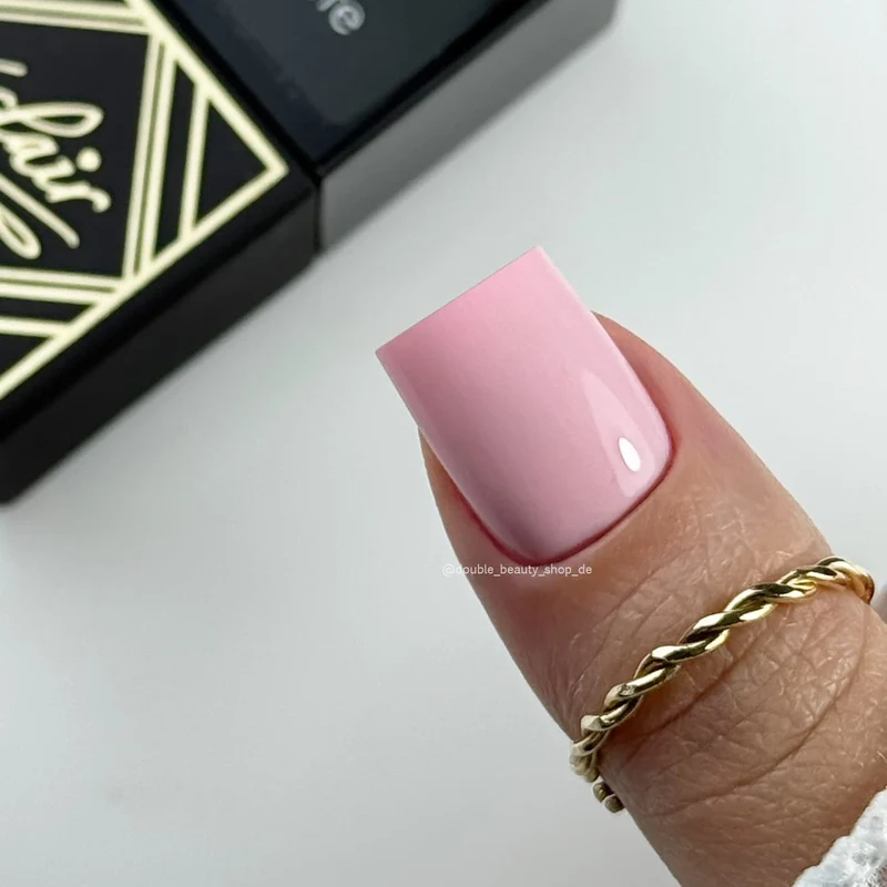 HOUSEWIFE - UV Nagellack 7ml ECLAIR