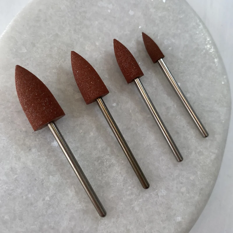 Silikonpolierer für Maniküre BRAUN spitz (mittel)