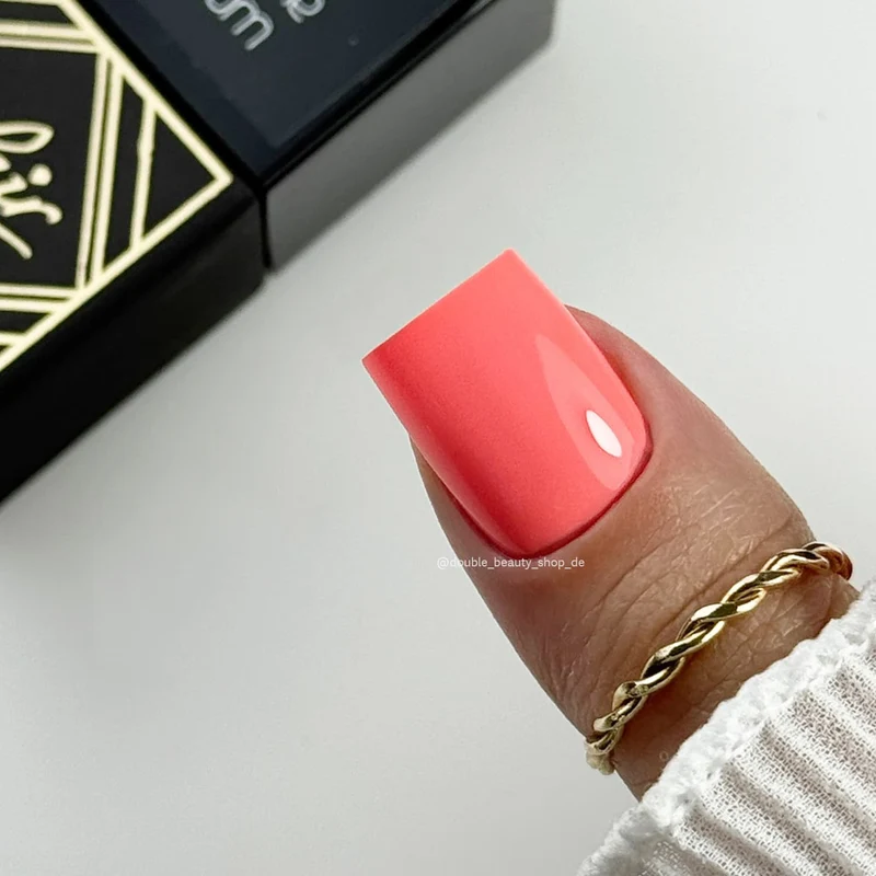 AWESOME BLOSSOM - UV Nagellack 7ml ECLAIR