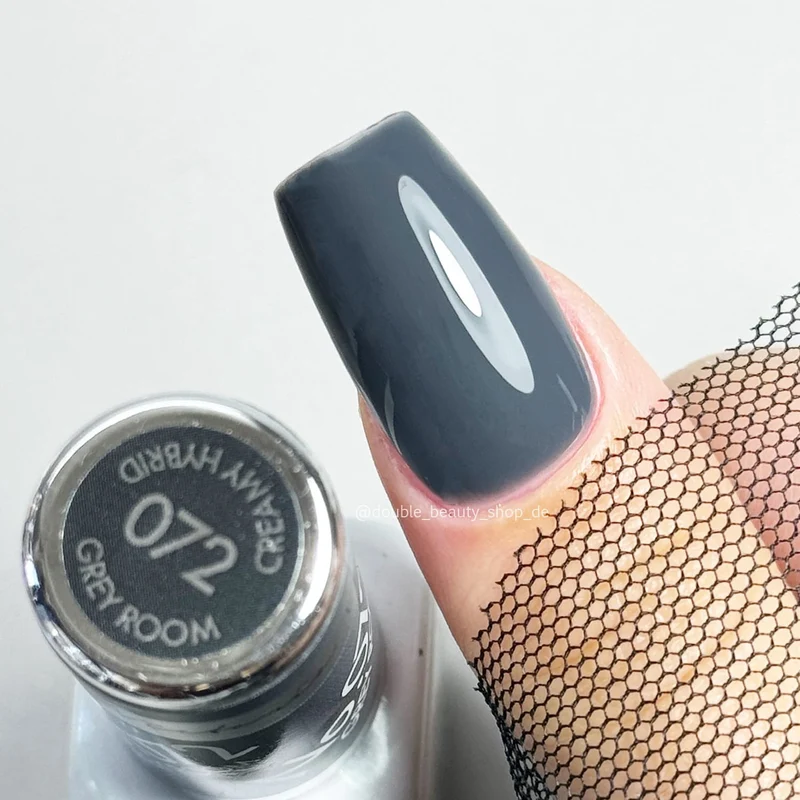 072 Grey Room — Gel polish Pure Creamy 8ml VICTORIA VYNN