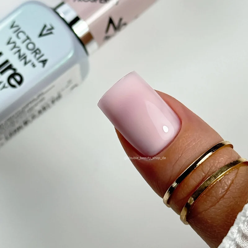 180 Prosperity — Gel polish Pure Creamy 8ml VICTORIA VYNN