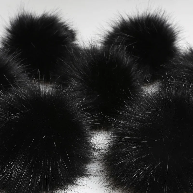 Pompon - Schwarz
