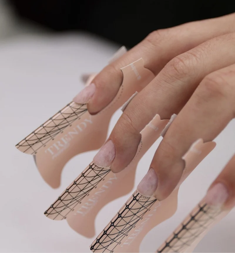 Schablonen für Nagelverlängerung von Trendy Nails 50 oder 500 St.