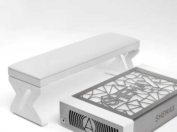 Handauflage mit Lederüberzug in verschiedenen Farben von SheMax Luxury