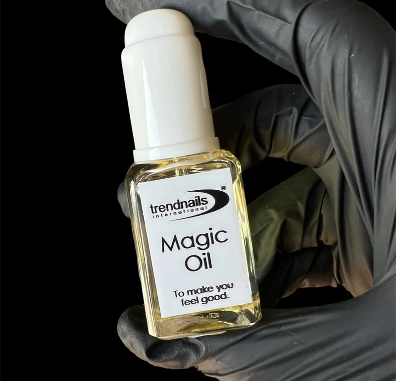 Magic Oil (Intensivpflege für Nägel und Nagelhaut) 14ml von Trendnails