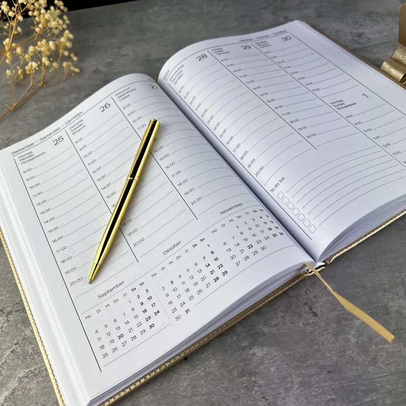 Kalender/Planer für Studioinhaber 2023-2024 (2 volle Jahre)