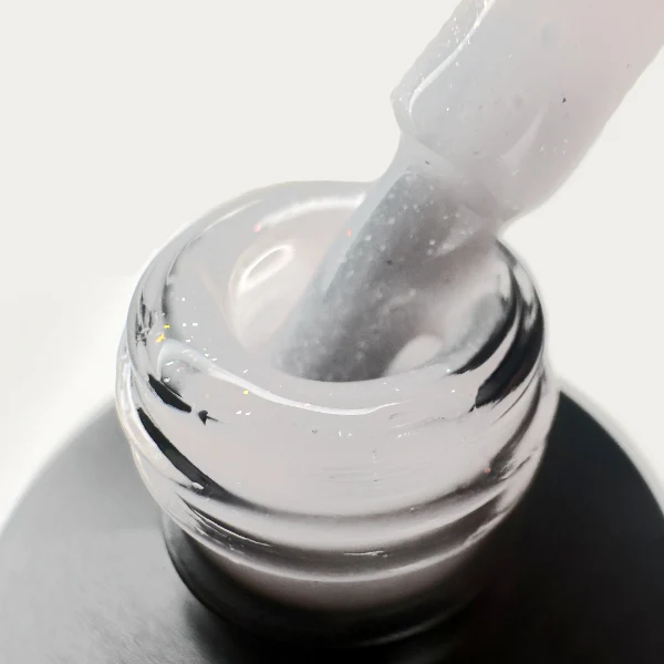Builder Gel in Bottle - milky shimmer